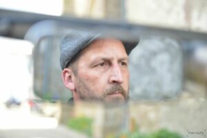 Andreas Rinnbauer, Mitinhaber von Classic am Ring und Fachkraft für die Restaurierung historischer Fahrzeugkarosserien